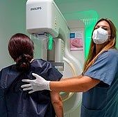 Mammographie, eine für viele Frauen regelmäßig anstehende Untersuchung.