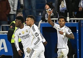 Rodrygo beim Feiern des Tores, das Madrid zum Sieg verholfen hat.
