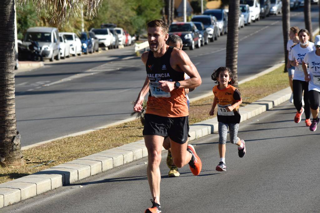 More than 1,300 people took part in races of 21, 10 or five kilometres on Sunday in support of Proyecto Hombre