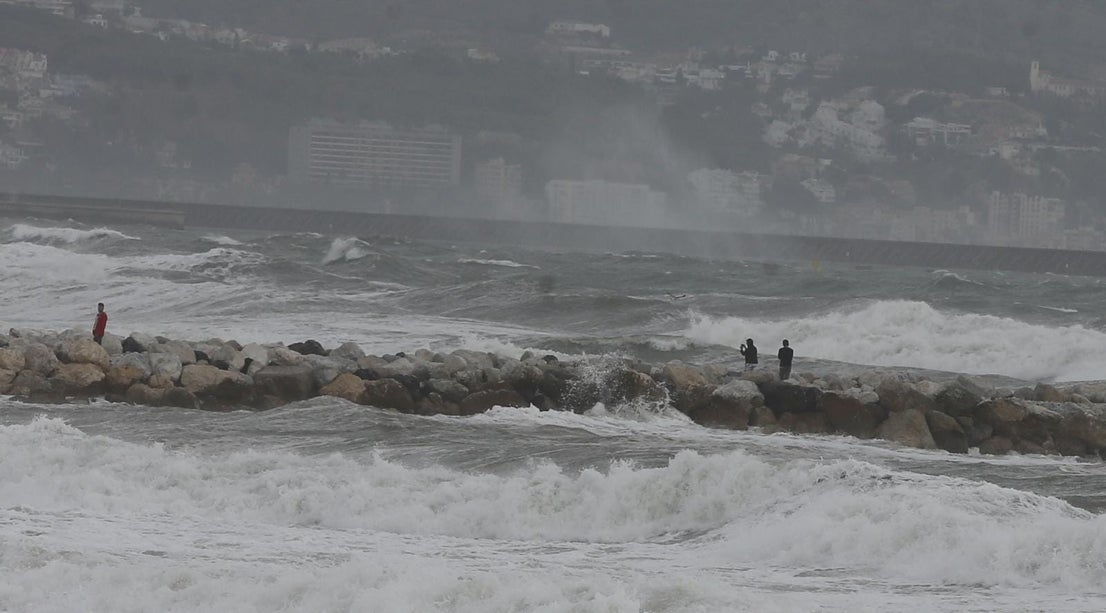 Two people were injured in Malaga province and a beach bar in Fuengirola was flattened. 