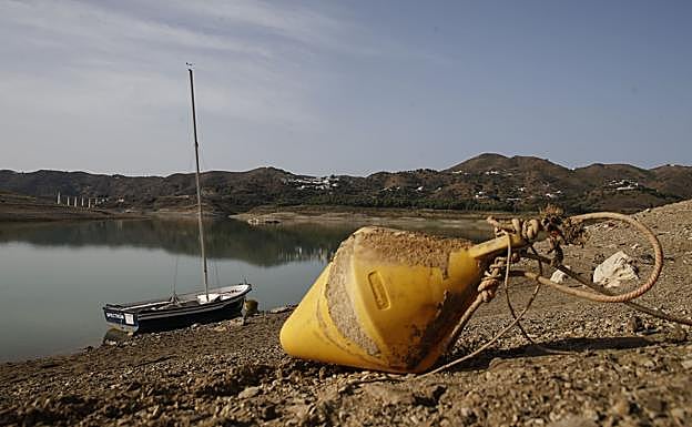 Creative solutions are being used to bring supply to the water-hungry Axarquía 