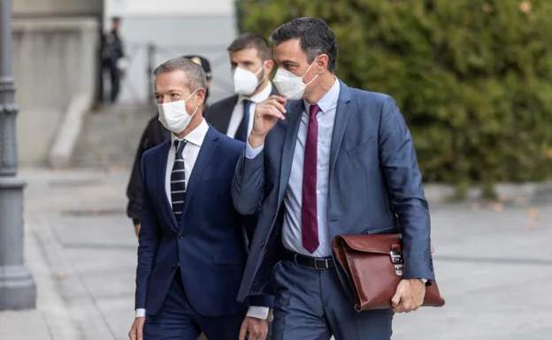 PM Sánchez makes masks mandatory outdoors in Spain again, but rules out other measures - for now
