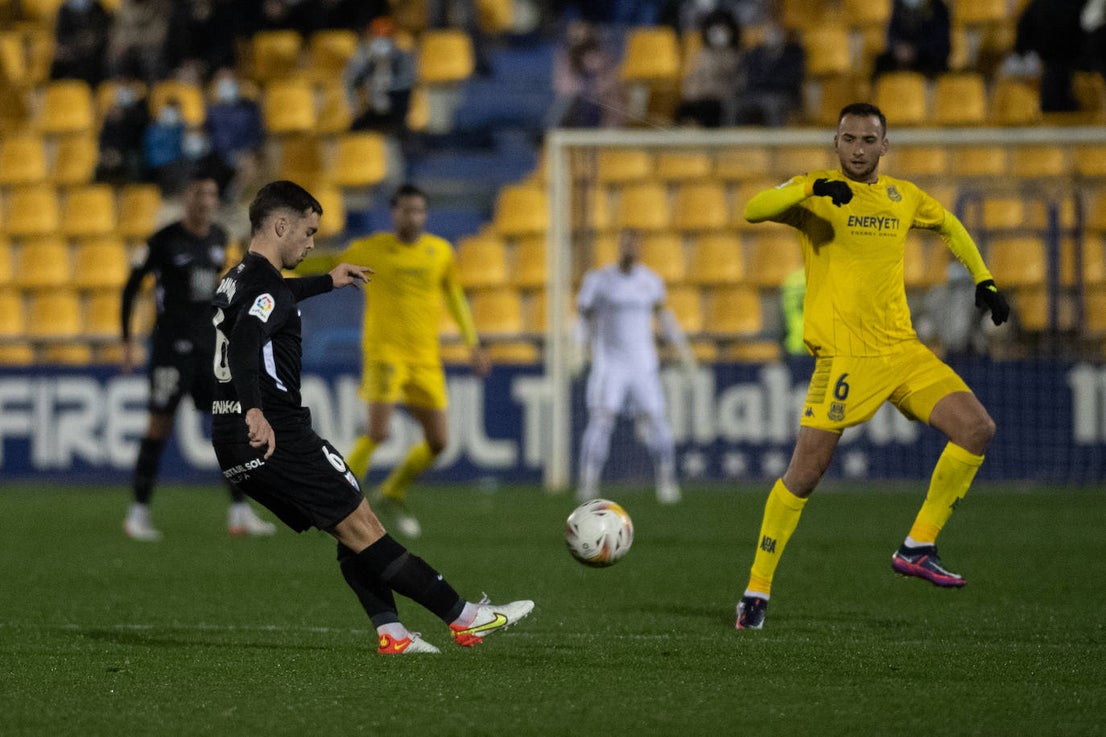 Malaga won away from home for the first time this season on Monday (3 January)
