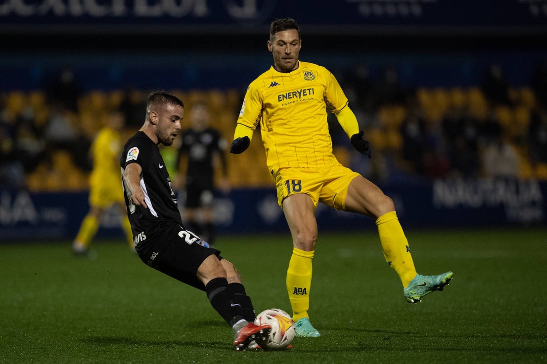 Malaga won away from home for the first time this season on Monday (3 January)