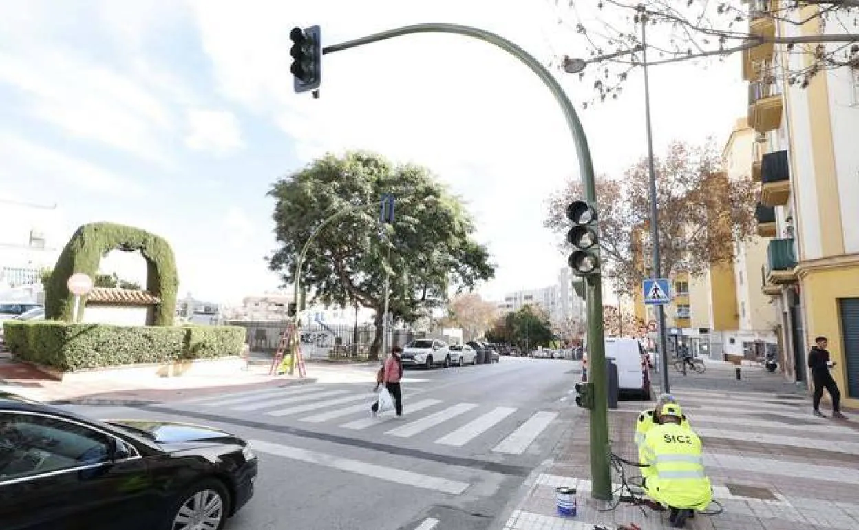 The new contactless traffic lights on Avenida Arias Maldonado in Marbella 