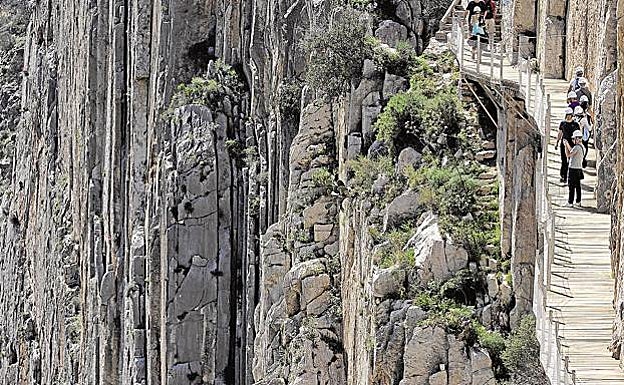 Tickets for Malaga's popular Caminito del Rey tourist attraction on sale until 19 June