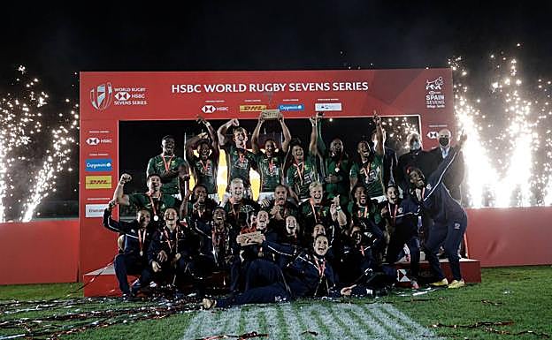 The Springboks celebrate their win.