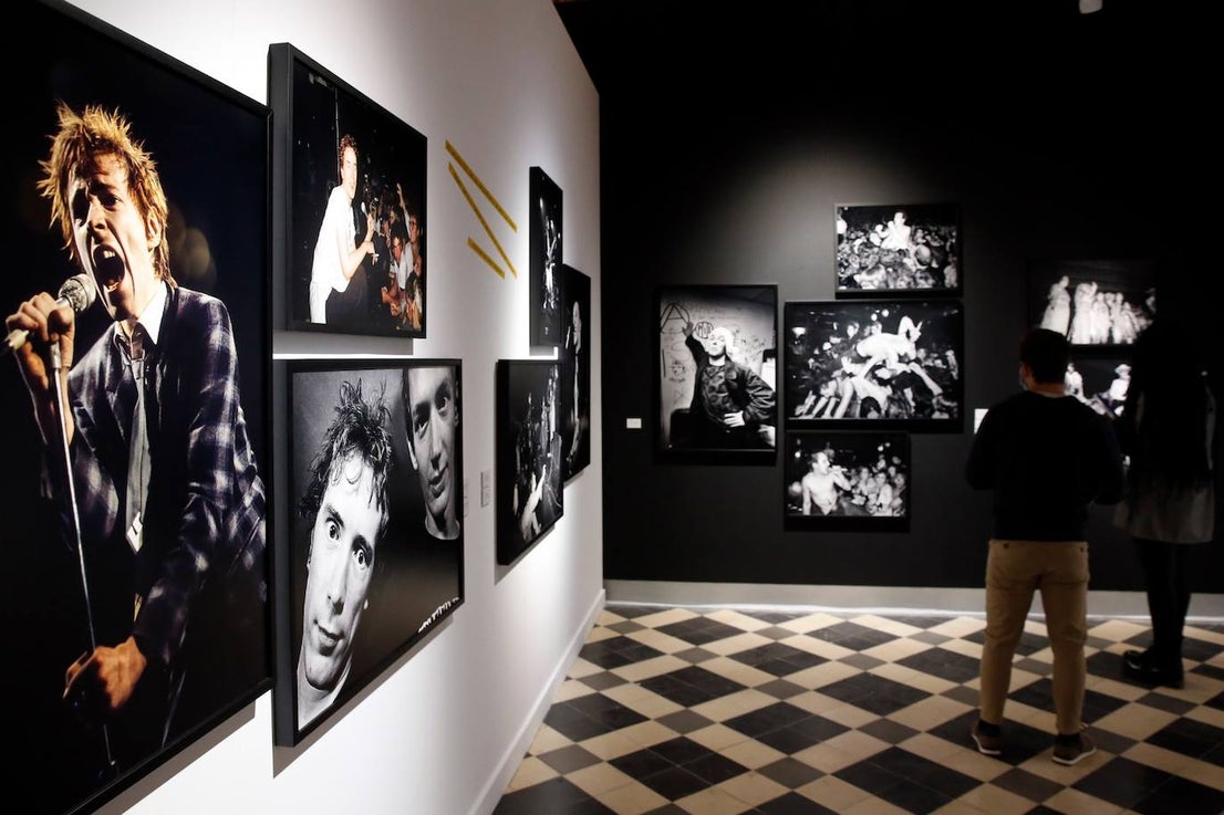 Photos of The Clash, The Slits, Billy Idol and The Ramones revive the wildest, music of the 70s and 80s through the lens of Michael Grecco 