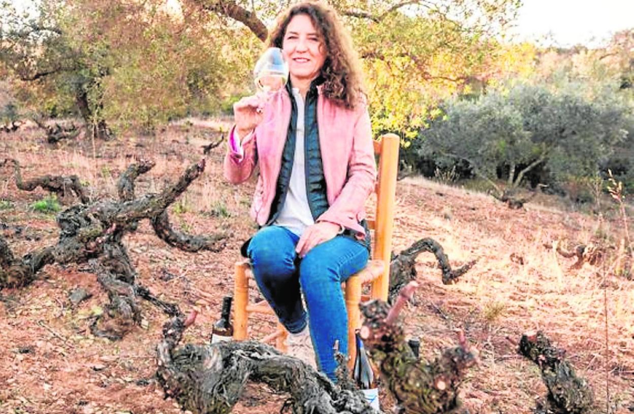 Victoria Ordóñez sampling the wine from her winery. 