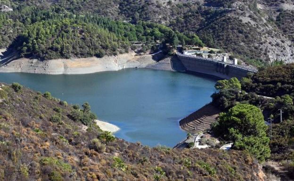 La Concepción reservoir is barely one-third full. 