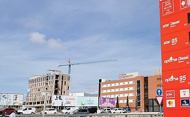 The cost of fuel is expected to keep rising. 