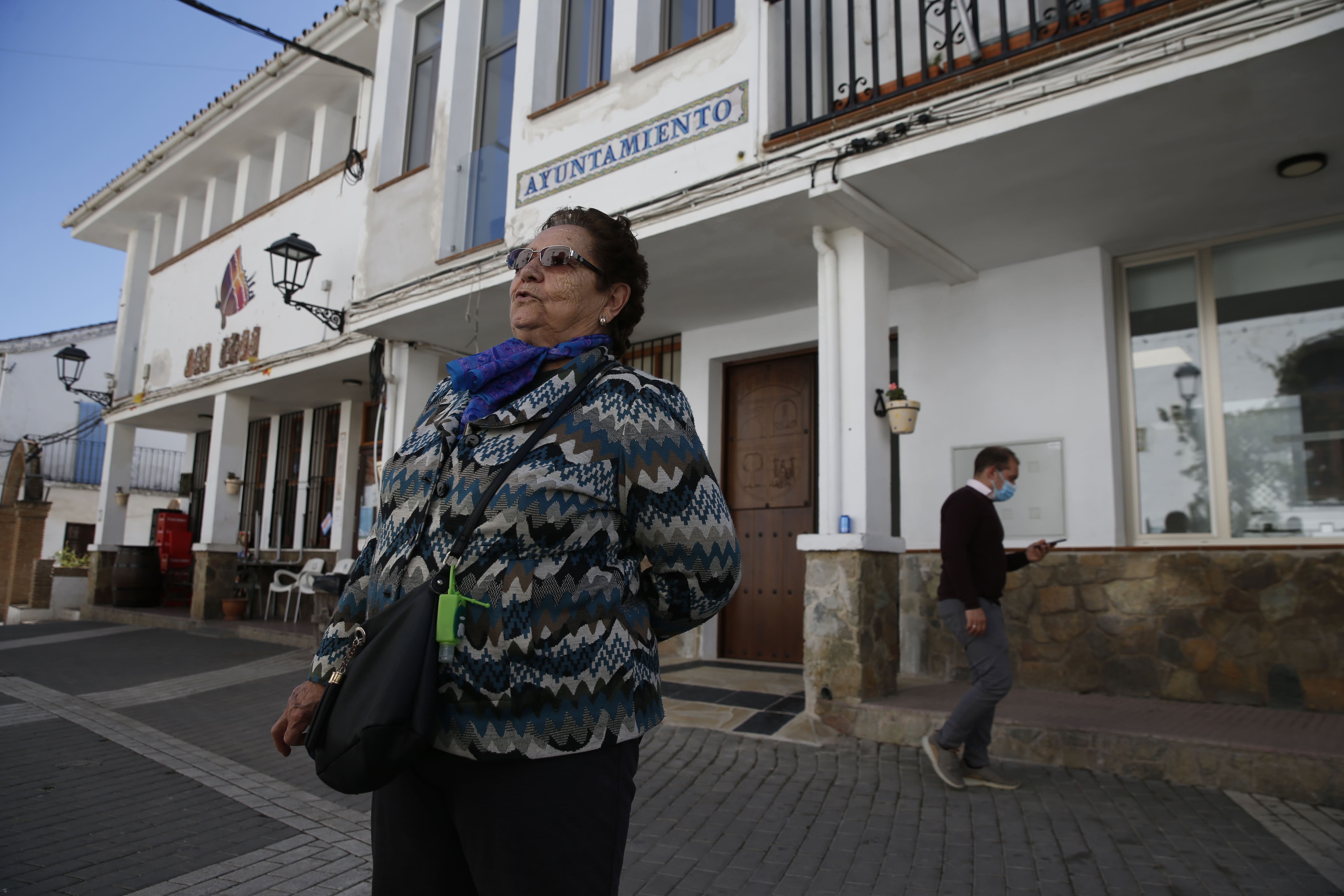 More than 9,000 hectares of woodland were destroyed by last year's fire. A visit to the area, six months later, shows how nature is starting to make a recovery in the Genal Valley