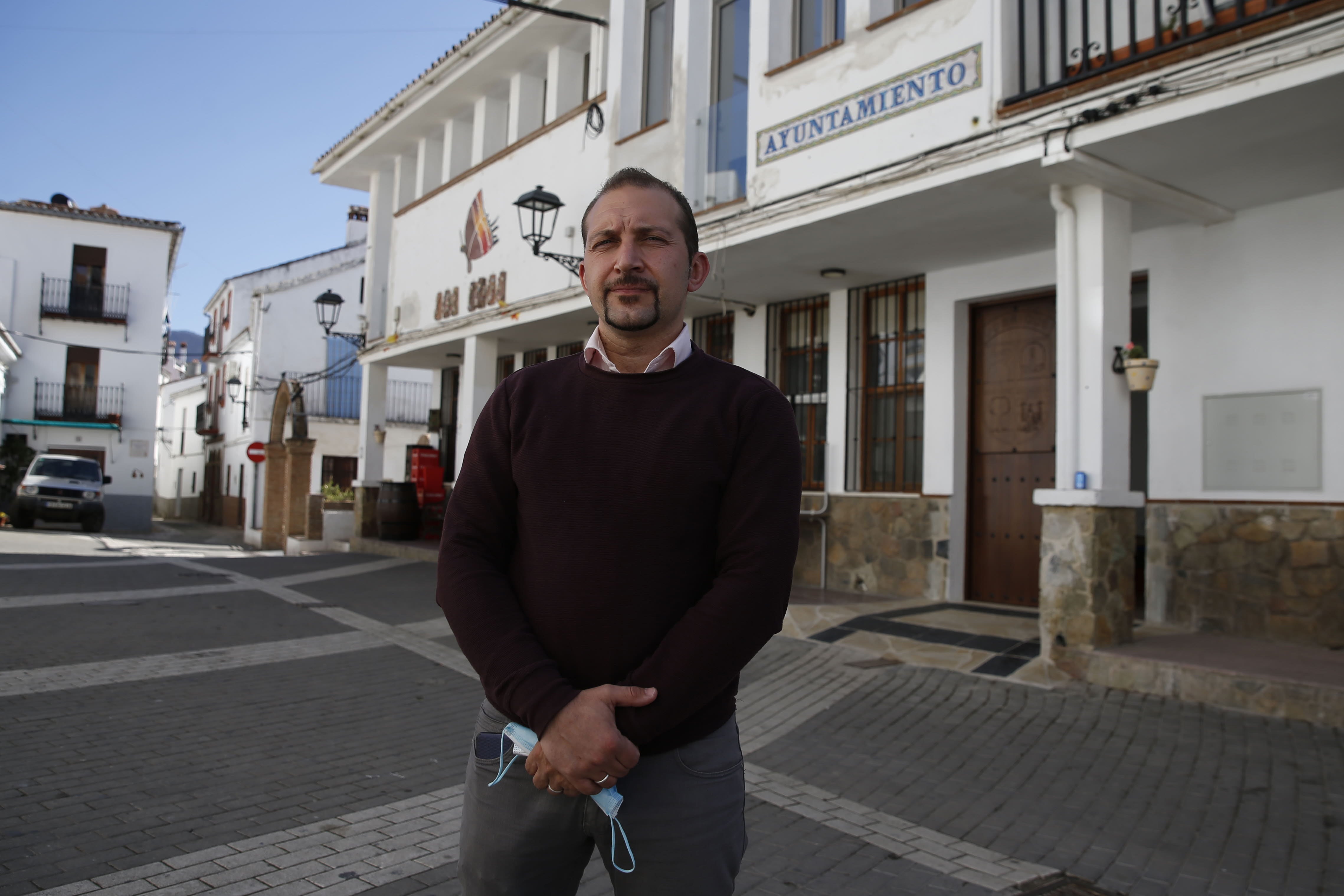 More than 9,000 hectares of woodland were destroyed by last year's fire. A visit to the area, six months later, shows how nature is starting to make a recovery in the Genal Valley