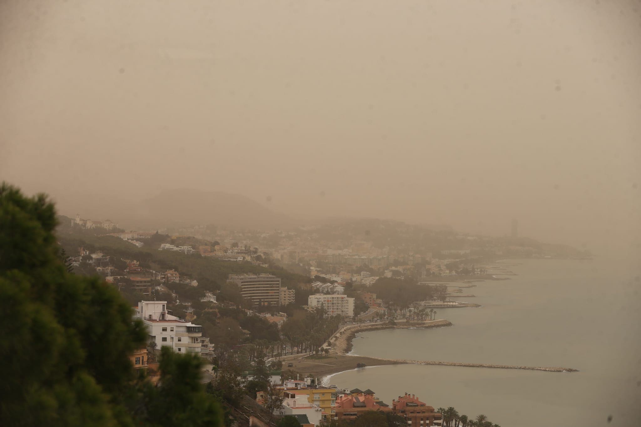 The rain brought with it Saharan dust, in suspension