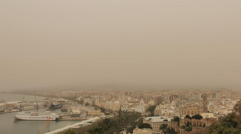 In pictures... Saharan sand and 'muddy' rain falls in Malaga