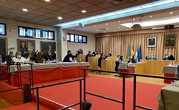 The council meeting at Vélez-Málaga town hall last Friday 