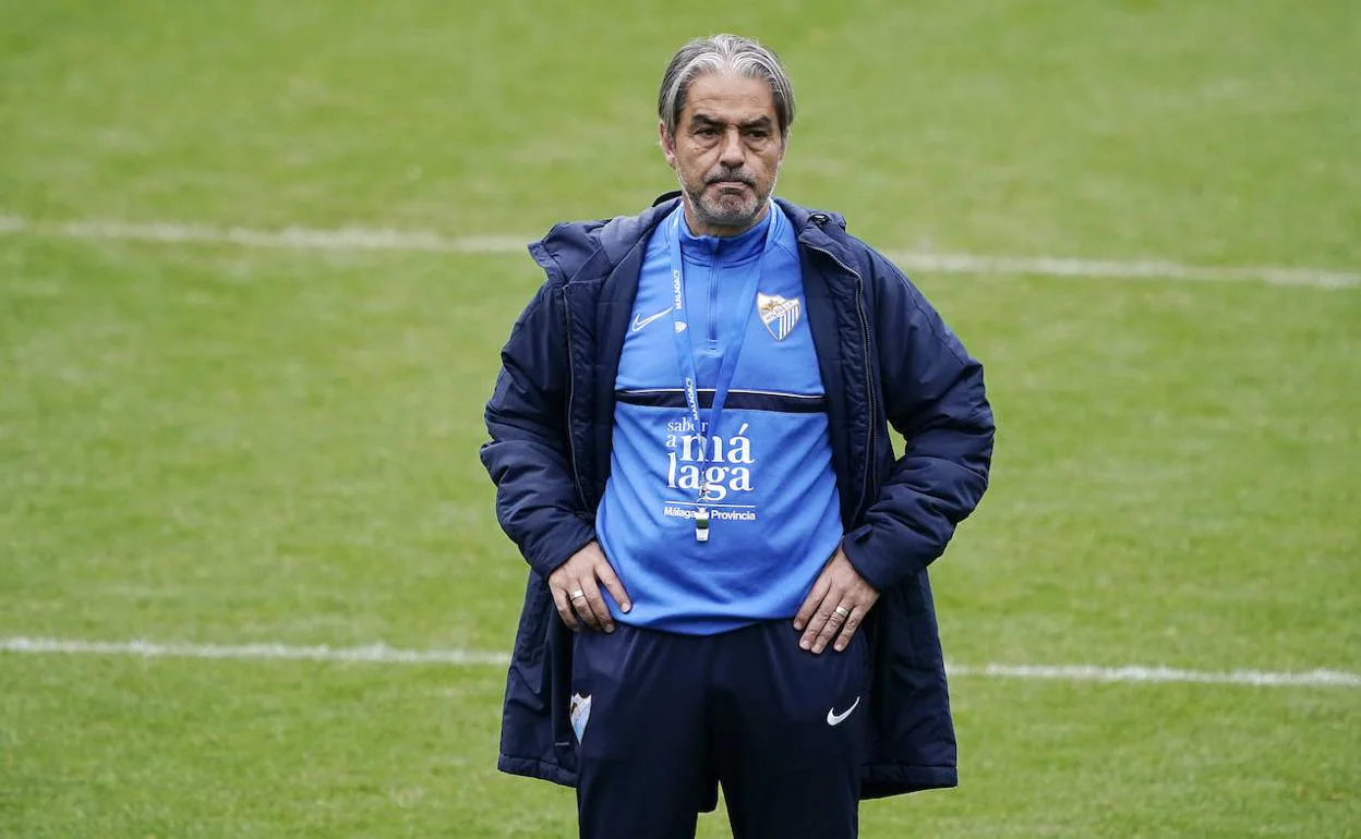Natxo González was sacked after only winning six points in the last two months. 