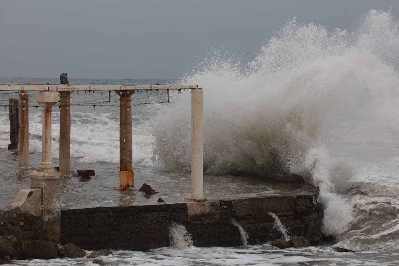 Photographs of the damage to the beaches of the Costa del Sol due to the storm