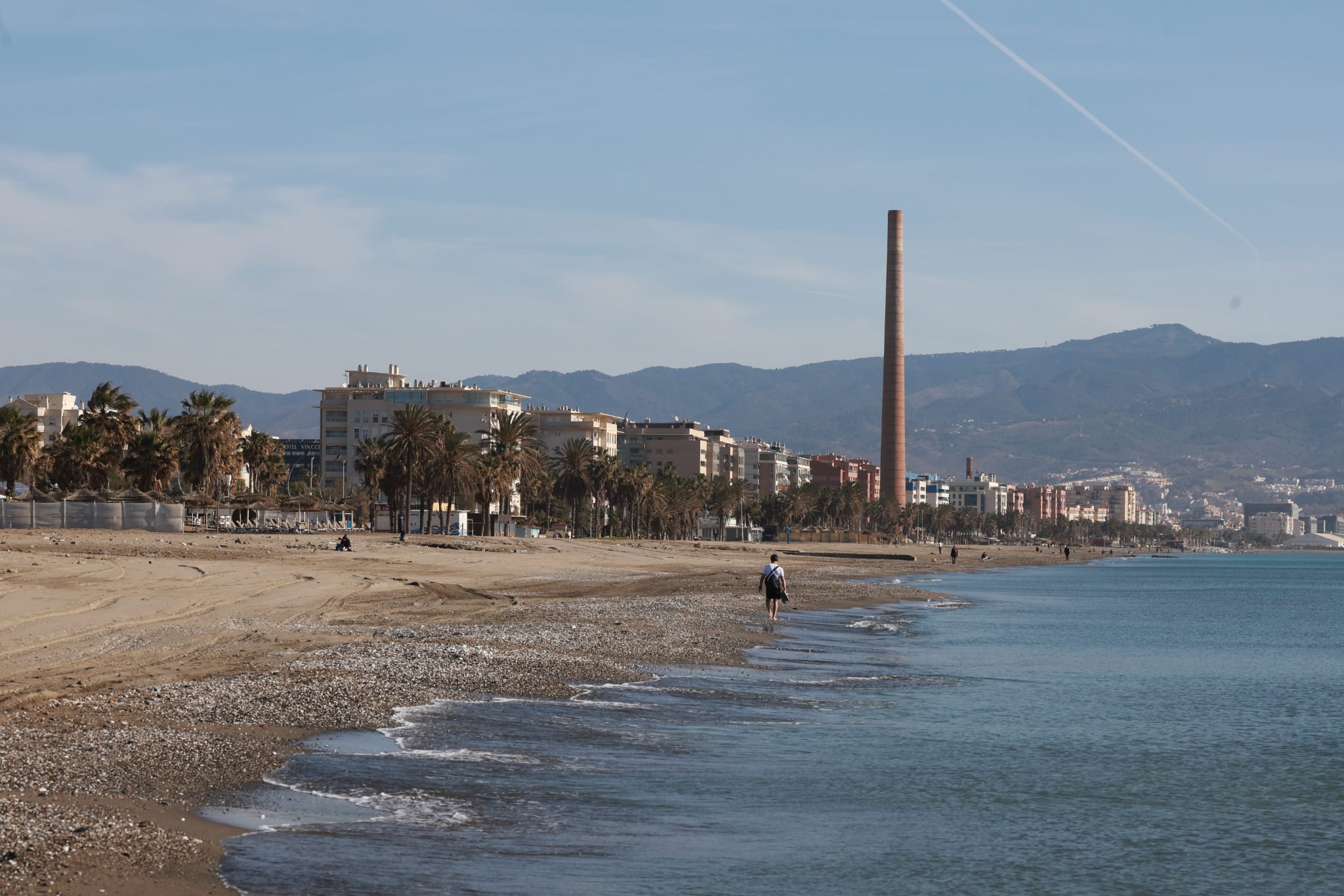 Working against the clock on the Huelin and La Malagueta beaches in Malaga city, and also on the beaches of Torremolinos