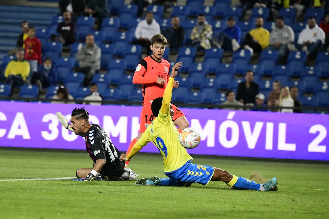 Malaga could not take the three points from Las Palmas.