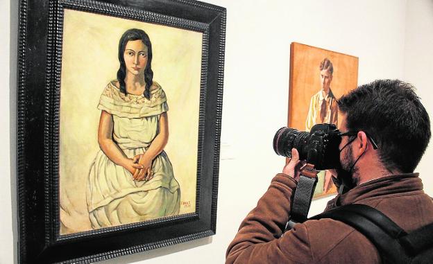 Dalí's work 'Portrait of Anna Maria' is one of the masterpieces in the exhibition. 