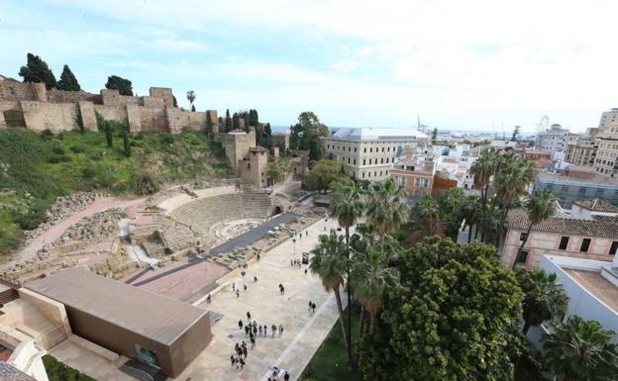 The plan was to restore the stage at the Roman Theatre. 