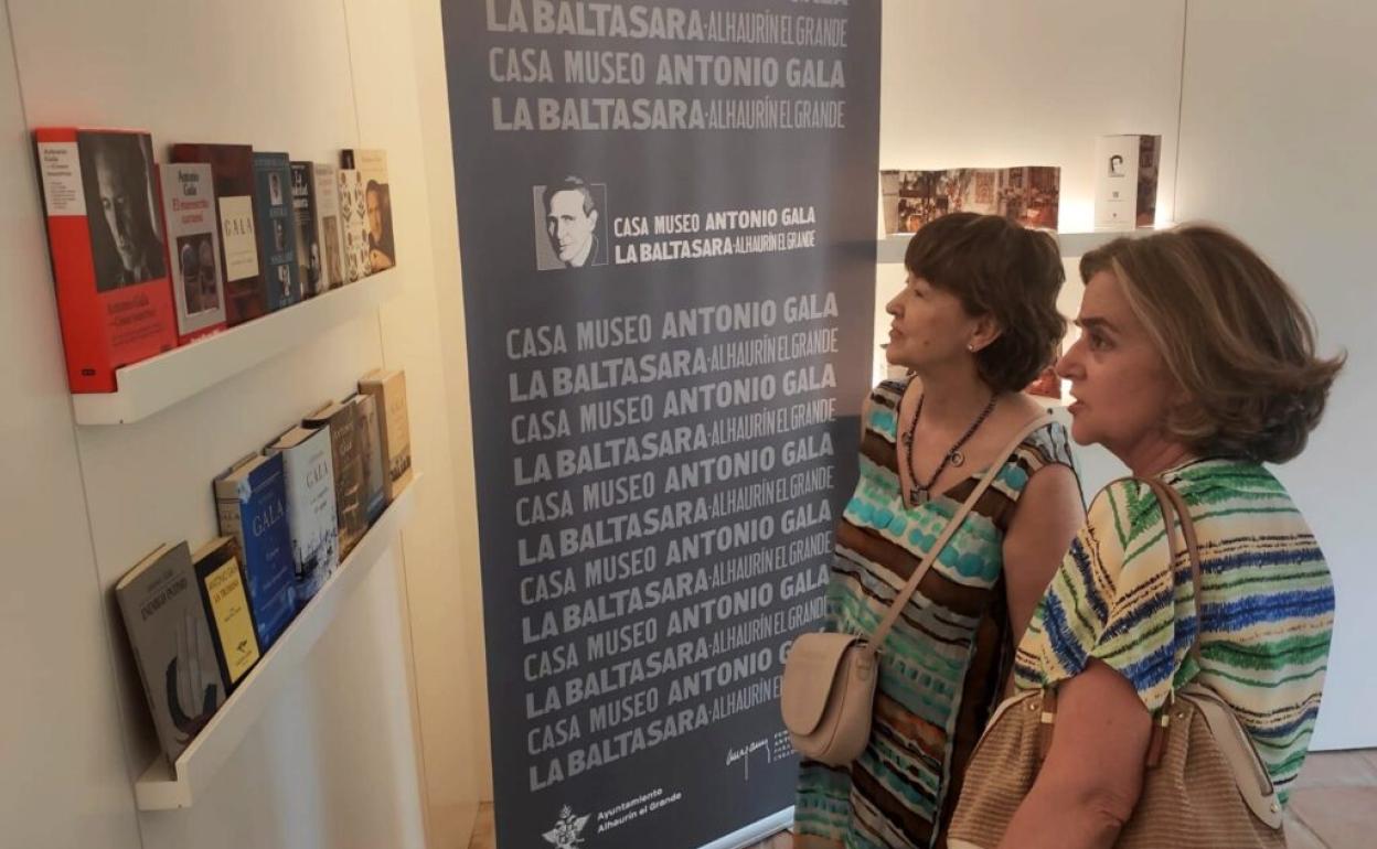 Trustees of the Antonio Gala Foundation for Young Creators at the house museum ealier this week. 