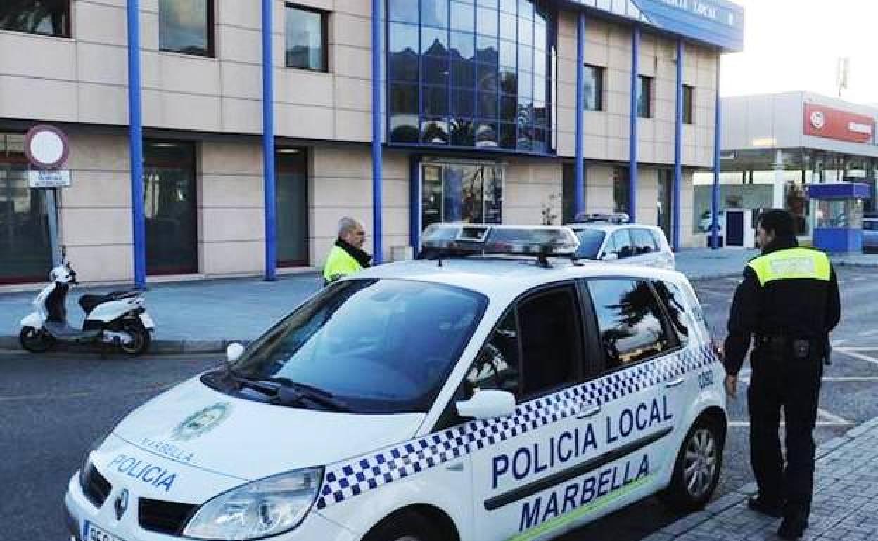 Officers from Marbella LocalPolice joined in the chase. 