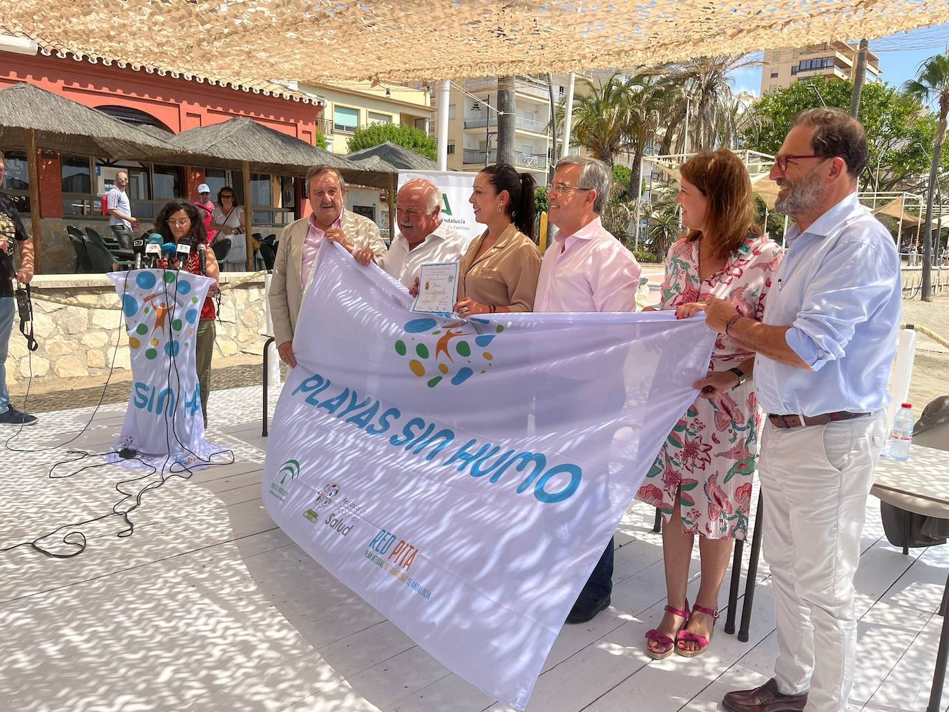 The presentation of the smoke-free beaches and pools campaign in Estepona. 