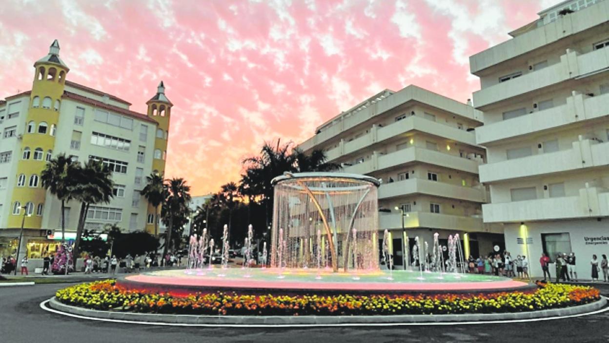 The newly remodelled roundabout in Estepona. 