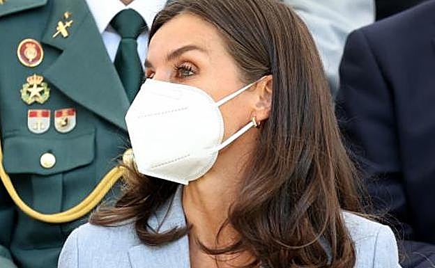 Queen Letizia at the opening of the event.