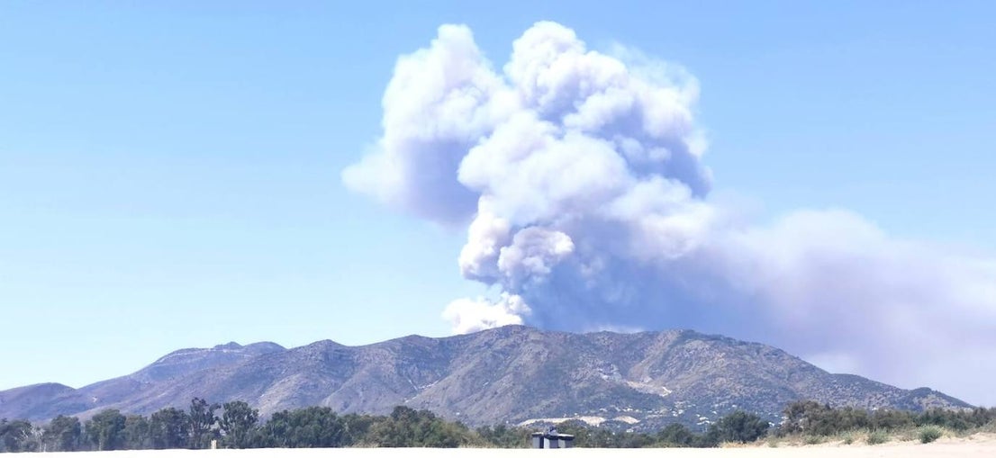 The column of smoke can be seen from practically the entire western Costa del Sol, and even from Malaga city 