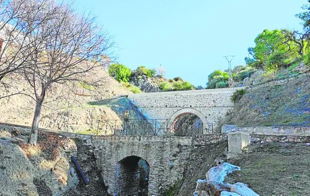 The bridge and aqueduct in Cártama will be cleaned and restored. 