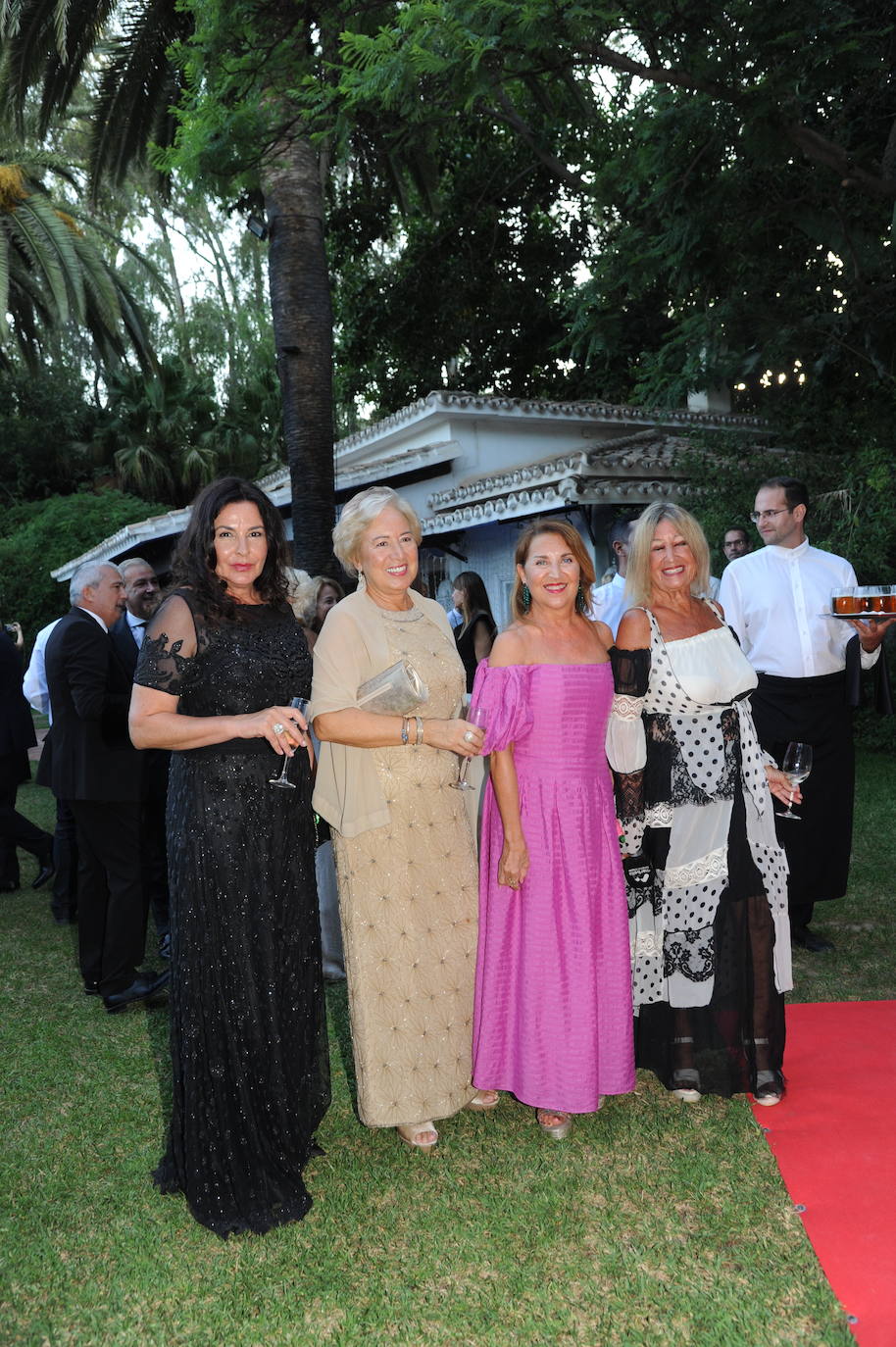 The gala dinner of the Asociación Española Contra el Cáncer de Marbella has returned in style, bringing together more than 500 people at Finca de La Concepción to support the work of this group that cares for patients suffering from this disease and their families