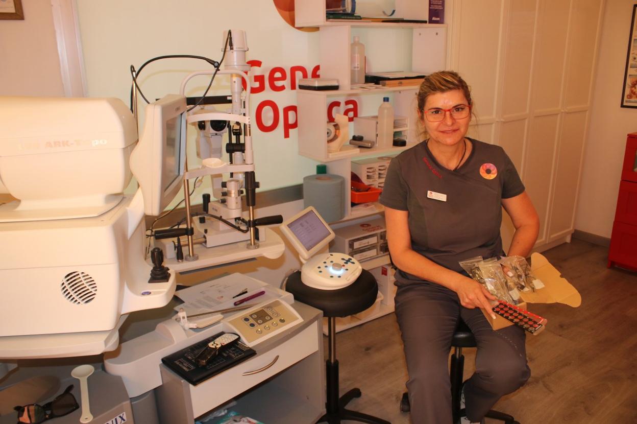 Concha Márquez at the health centre in Dalaba, Senegal, on a previous solidarity mission. 