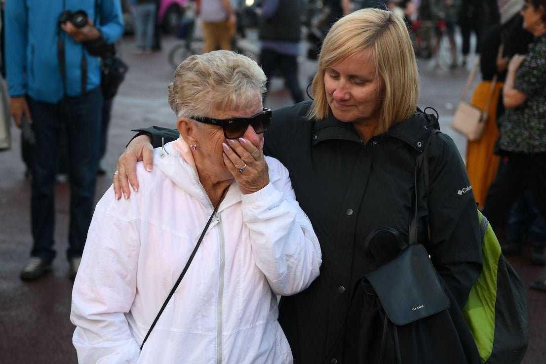 Fotos: Crowds in London mourn their queen... in pictures