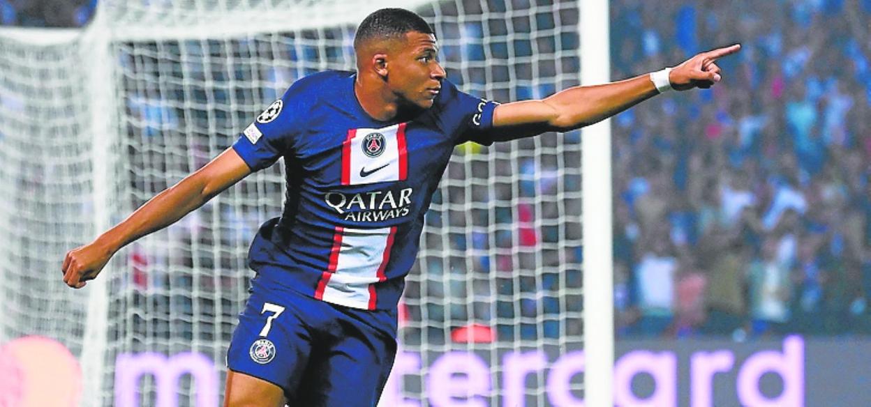 Kylian Mbappé celebrates PSG's opening goal on Tuesday. 