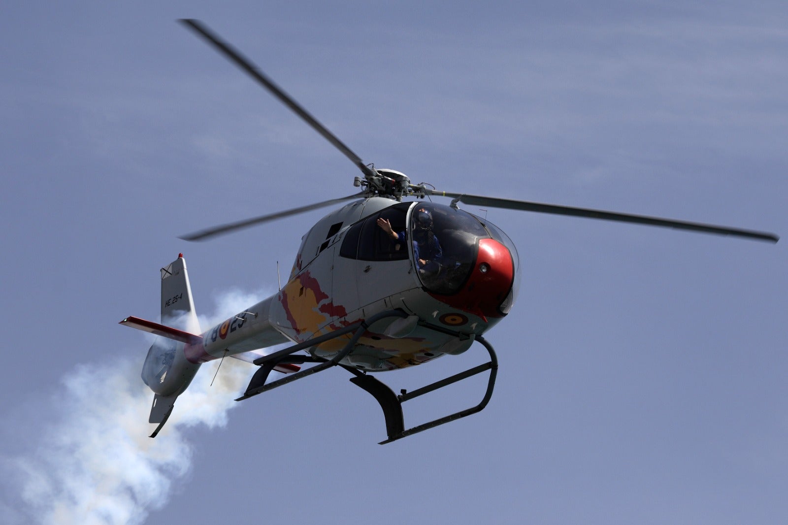 From the early hours of Sunday morning the Torre del Mar beach, on the the Costa del Sol, was full of people waiting to see what is already recognised as one of the best air festivals in Europe. 