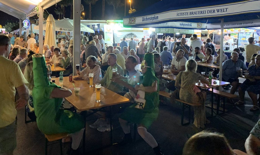 More than 500 people attended the first night of the Oktoberfest event in Torrox.