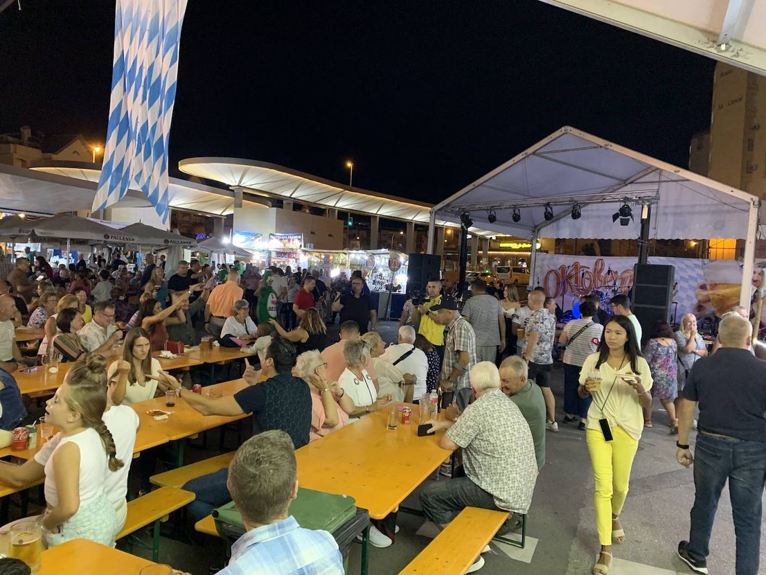More than 500 people attended the first night of the Oktoberfest event in Torrox.