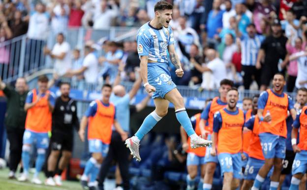 Malaga CF break their streak without a win with a nervous victory at La Rosaleda