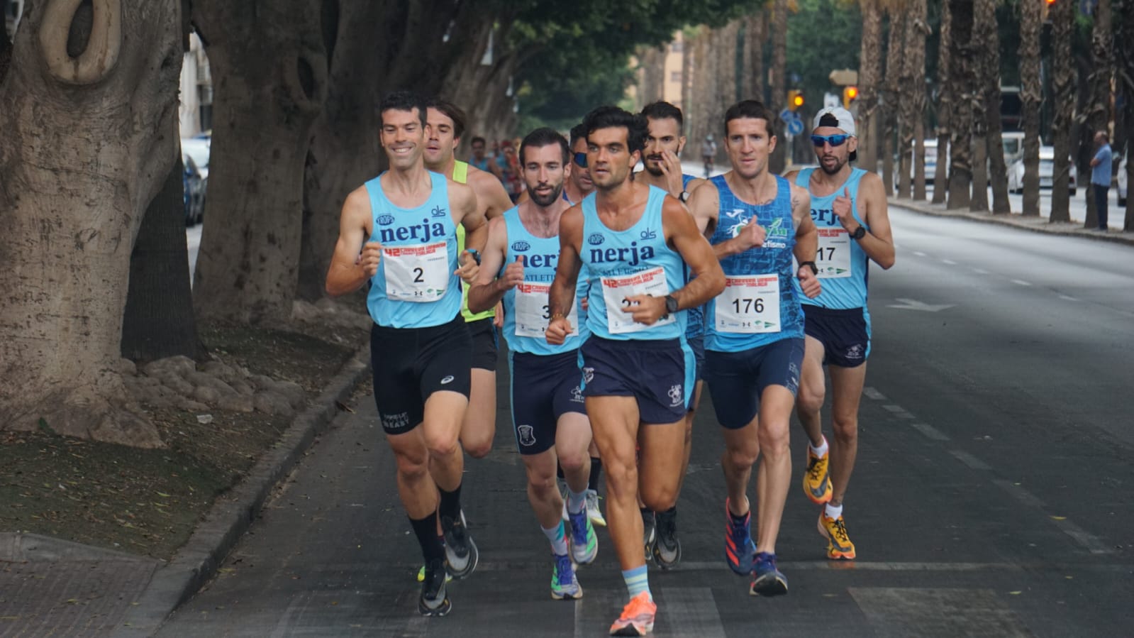 Nearly 10,000 athletes took part in the 42nd Carrera Urbana Ciudad de Málaga. 