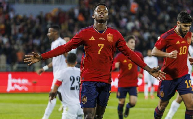 Ansu Fati celebrates scoring the opening goal in Spain's convincing 3-01 win against Jordan prior to the 2022 Qatar World Cup. 