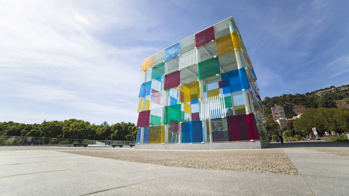 Centre Pompidou on Muelle Uno
