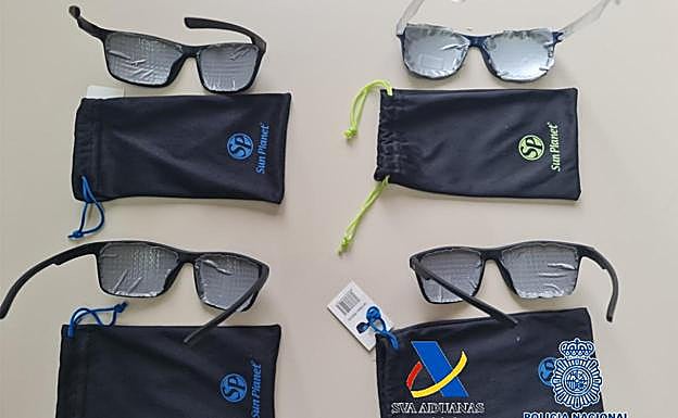 Blanked out glasses.