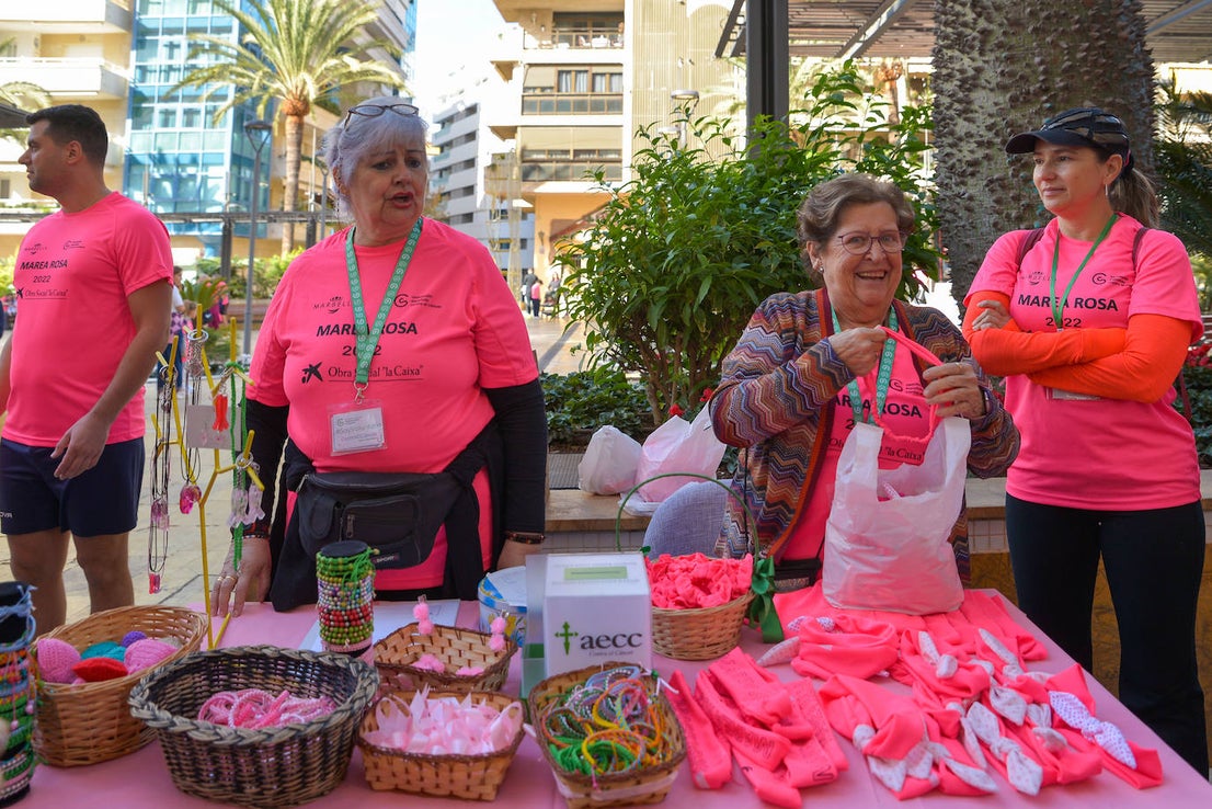 Wave of pink in Marbella as more than 3,000 take part in cancer awareness walk