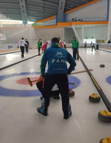 Imagen secundaria 2 - Costa del Sol curling team come fifth in Spanish league