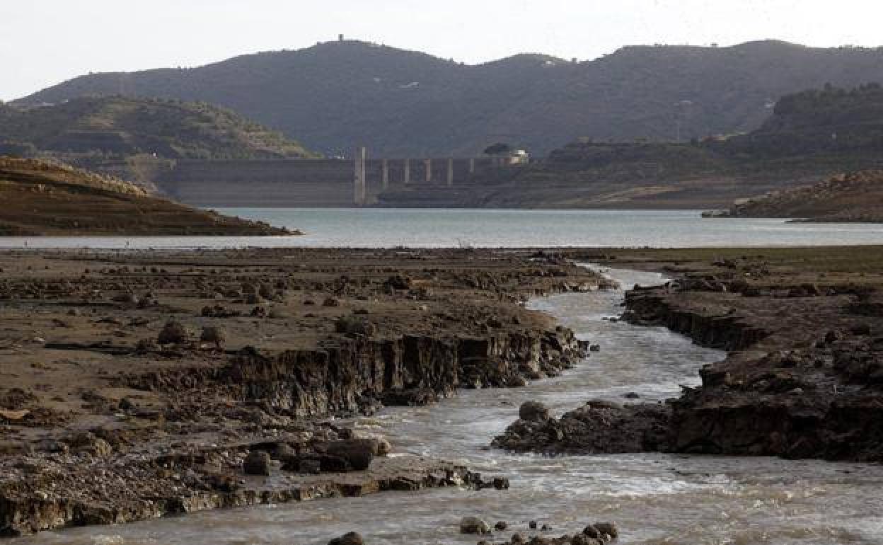 Reservoirs in Malaga province have gained equivalent of three months supply from recent rain 