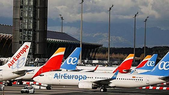 Iberia buys Air Europa for 500 million euros