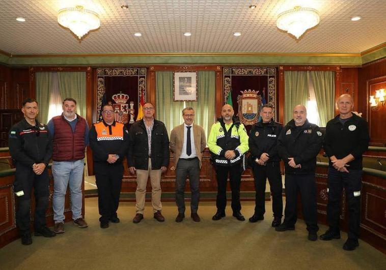 Bravery awards for sailor and police officer who rescued a swimmer off Marbella beach